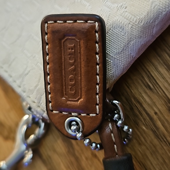 Coach Cream Signature wristlet with brown leather trim - Picture 2 of 13